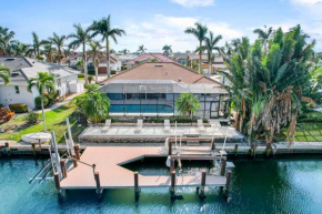 Grove Marco 3BR Waterfront Home Heated Pool & Dock